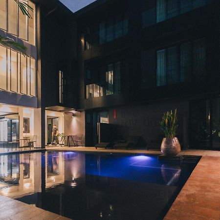 Iwualai Hotel Chiang Mai Exterior photo