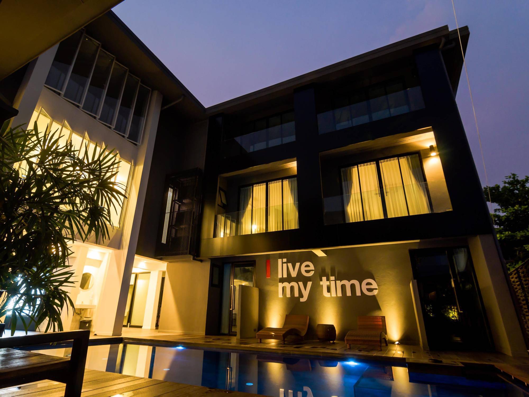 Iwualai Hotel Chiang Mai Exterior photo